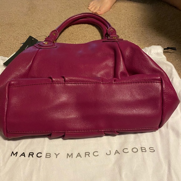 Marc Jacobs purse - Picture 3 of 5